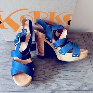 Korks. Platform Leather Sandal